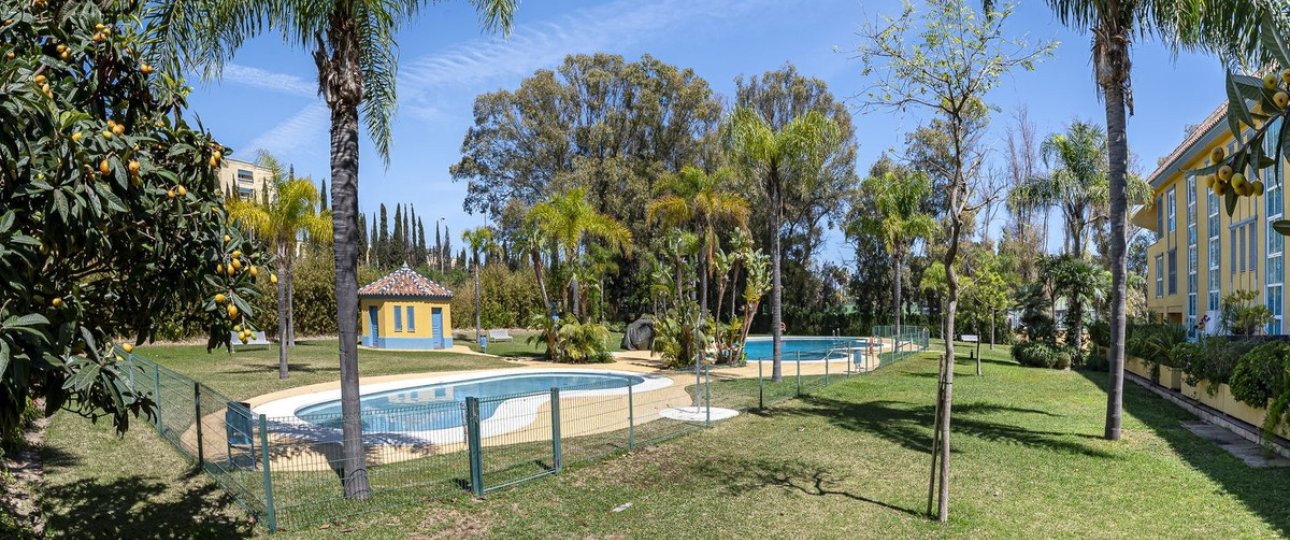 Resale - apartment - Marbella - Bahía de Marbella