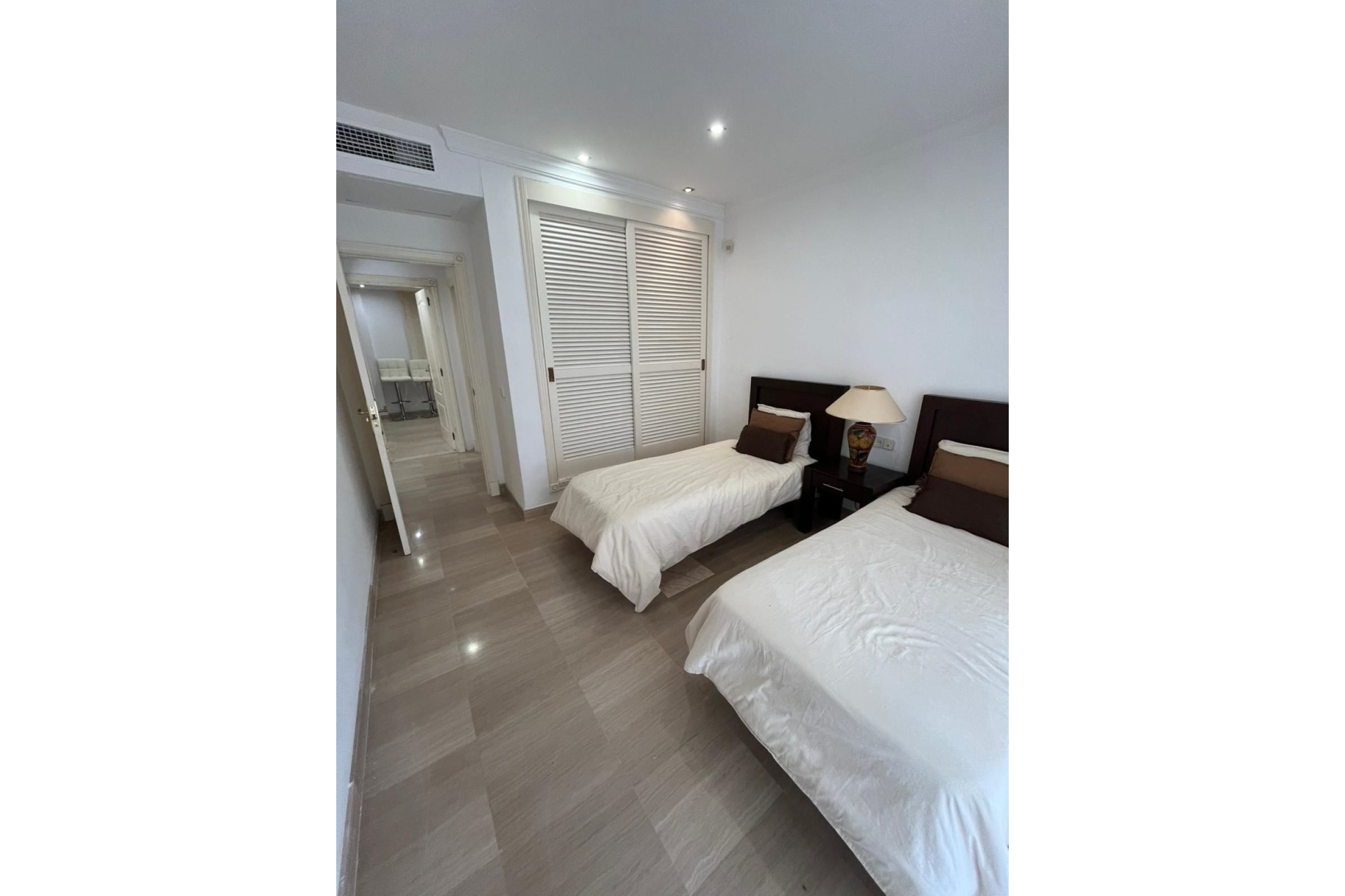 Resale - apartment - Marbella - Bahía de Marbella