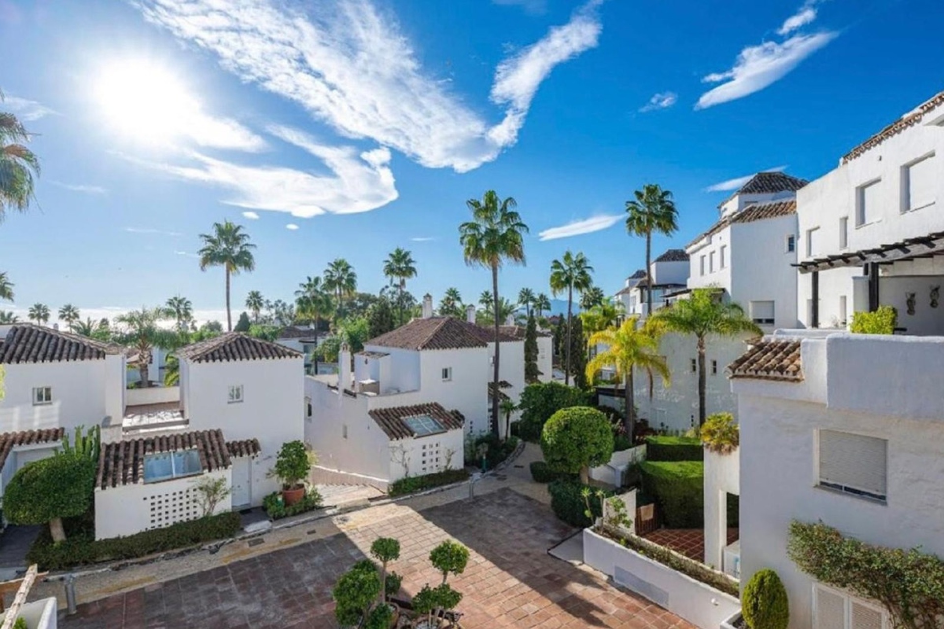 Resale - apartment - Marbella - Bahía de Marbella