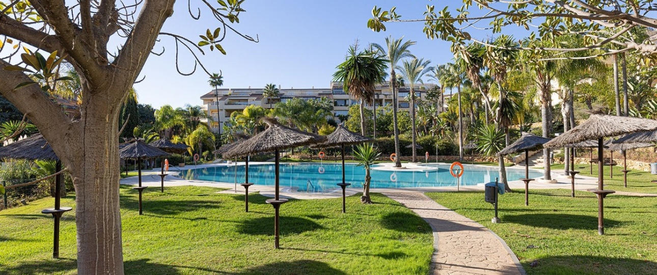 Resale - apartment - Marbella - Bahía de Marbella