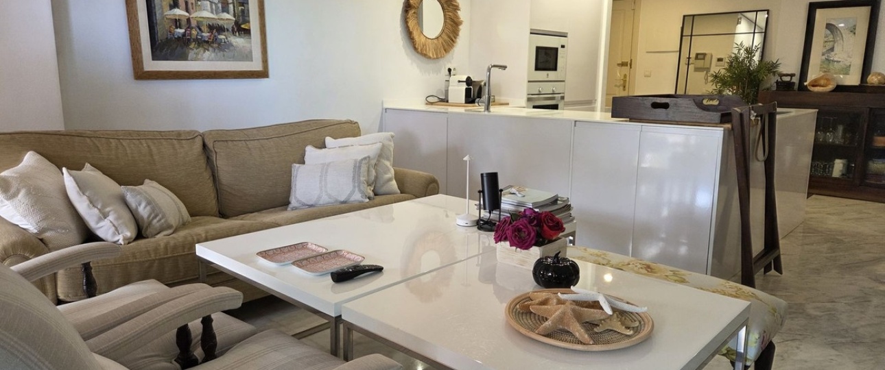 Resale - apartment - Marbella - Bahía de Marbella