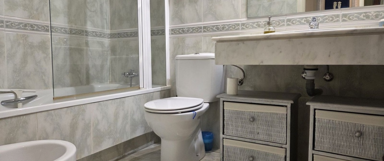 Resale - apartment - Marbella - Bahía de Marbella