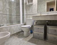 Resale - apartment - Marbella - Bahía de Marbella