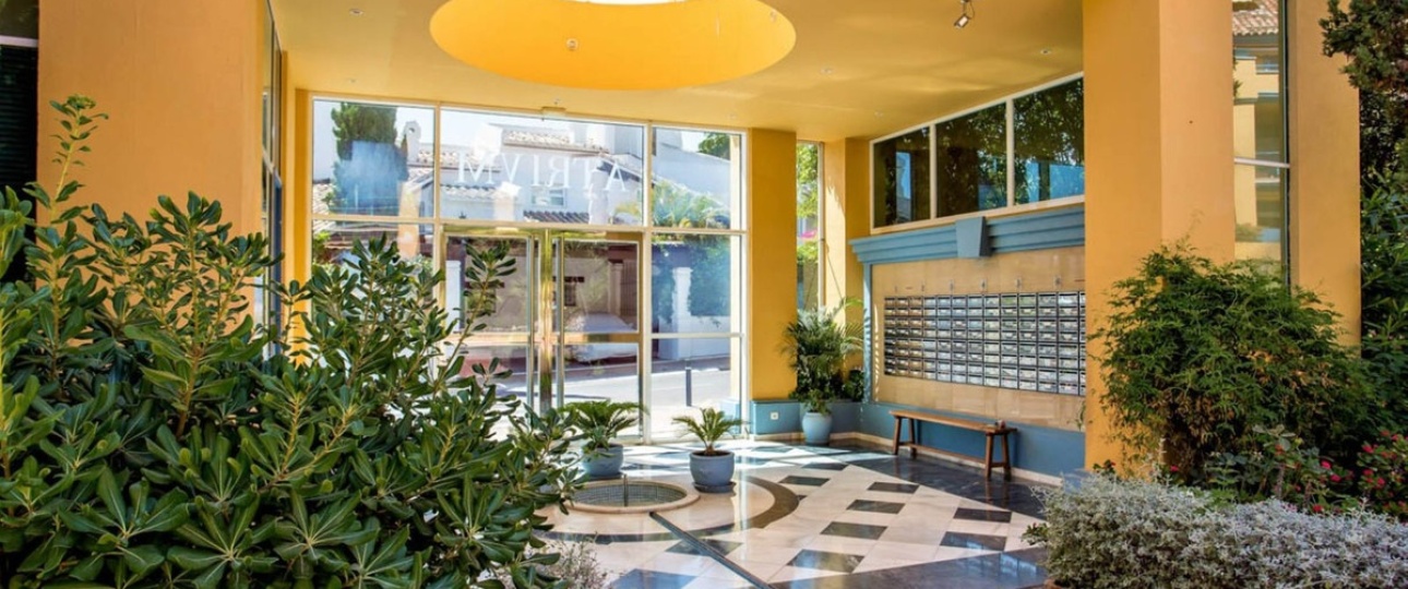Resale - apartment - Marbella - Bahía de Marbella