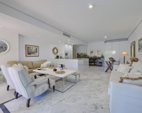 Resale - apartment - Marbella - Bahía de Marbella