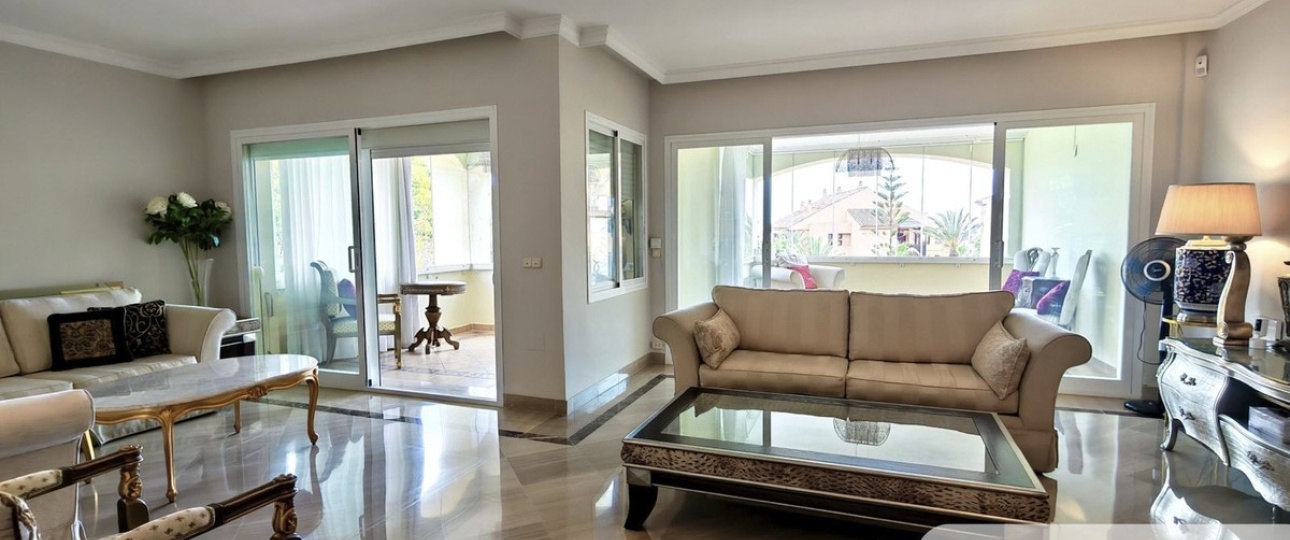 Resale - apartment - Marbella - Bahía de Marbella