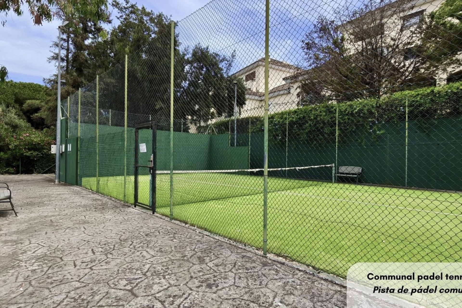 Resale - apartment - Marbella - Bahía de Marbella