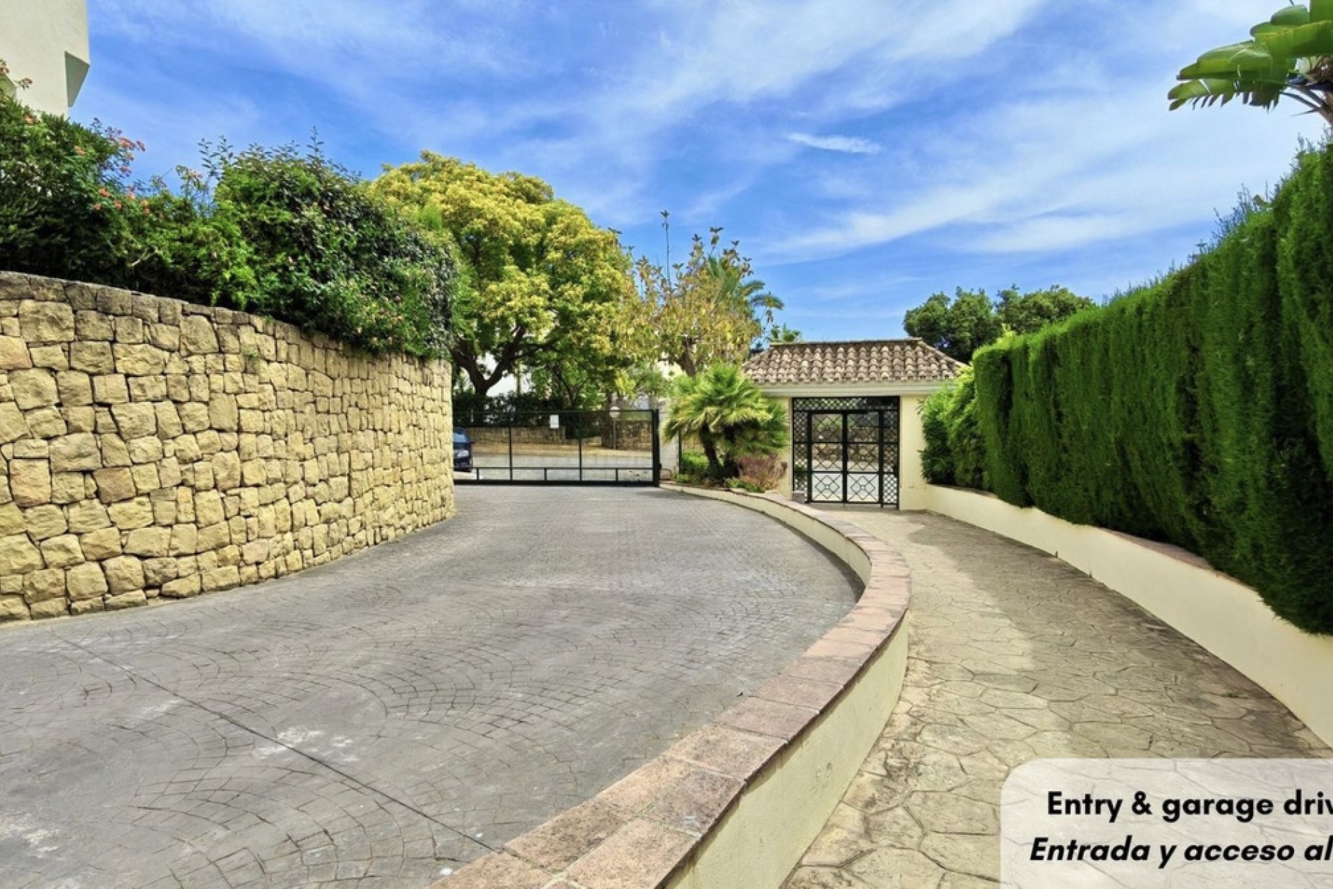 Resale - apartment - Marbella - Bahía de Marbella