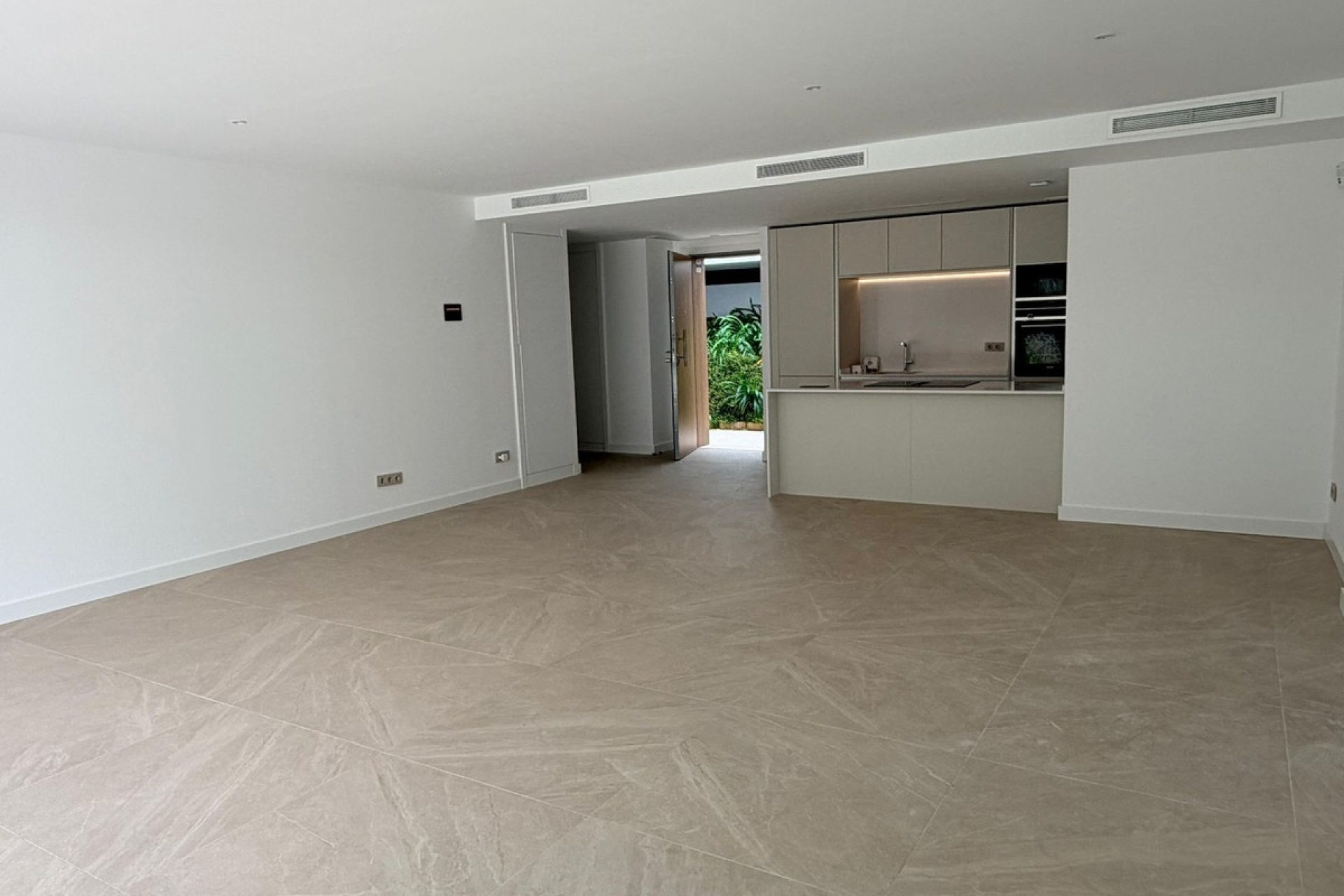 Resale - apartment - Marbella - Bahía de Marbella