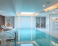 Resale - apartment - Marbella - Bahía de Marbella
