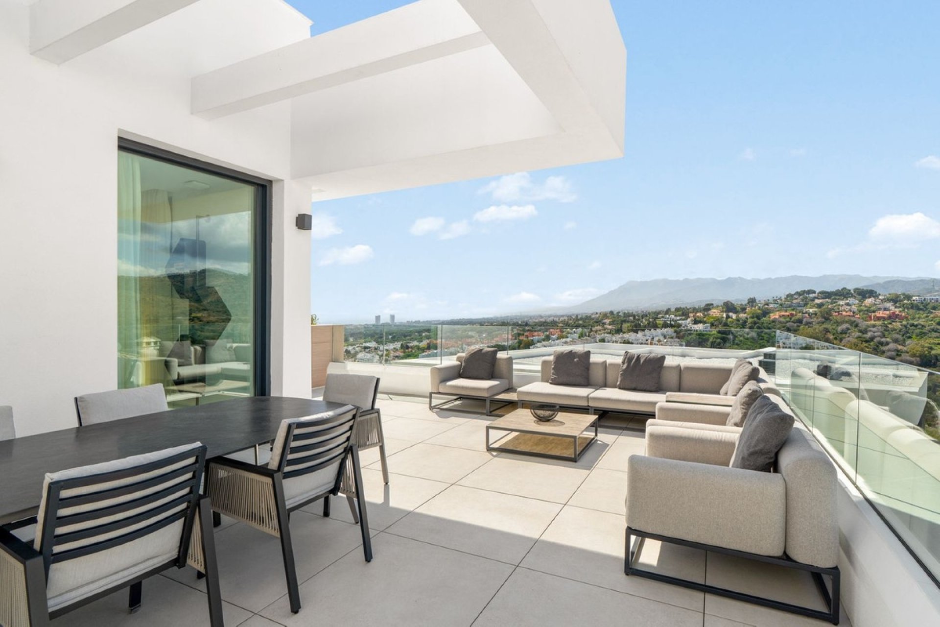 Resale - apartment - Marbella - Cabopino