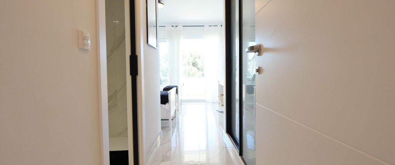 Resale - apartment - Marbella - Cabopino