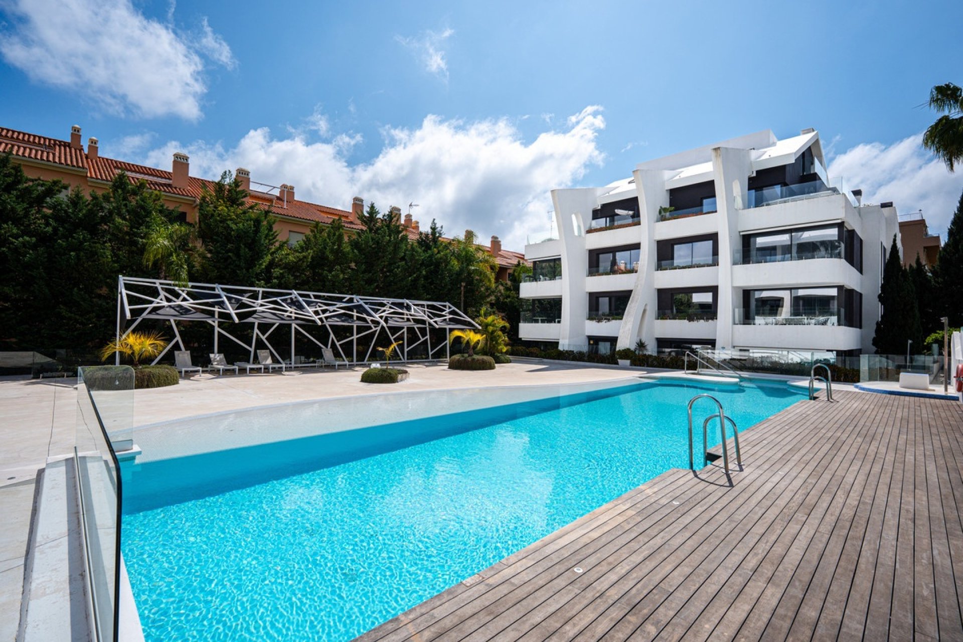 Resale - apartment - Marbella - Cabopino