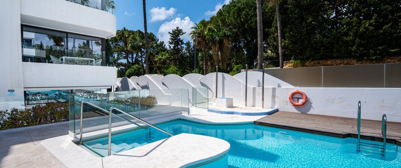 Resale - apartment - Marbella - Cabopino