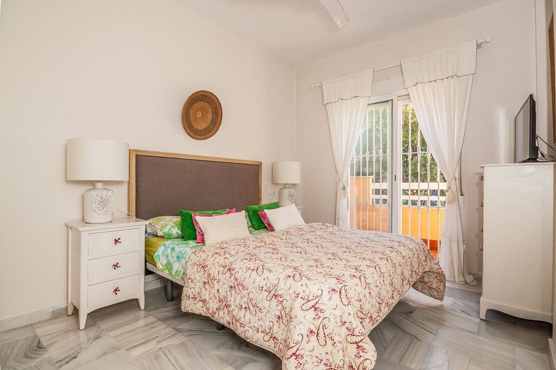 Resale - apartment - Marbella - Cabopino