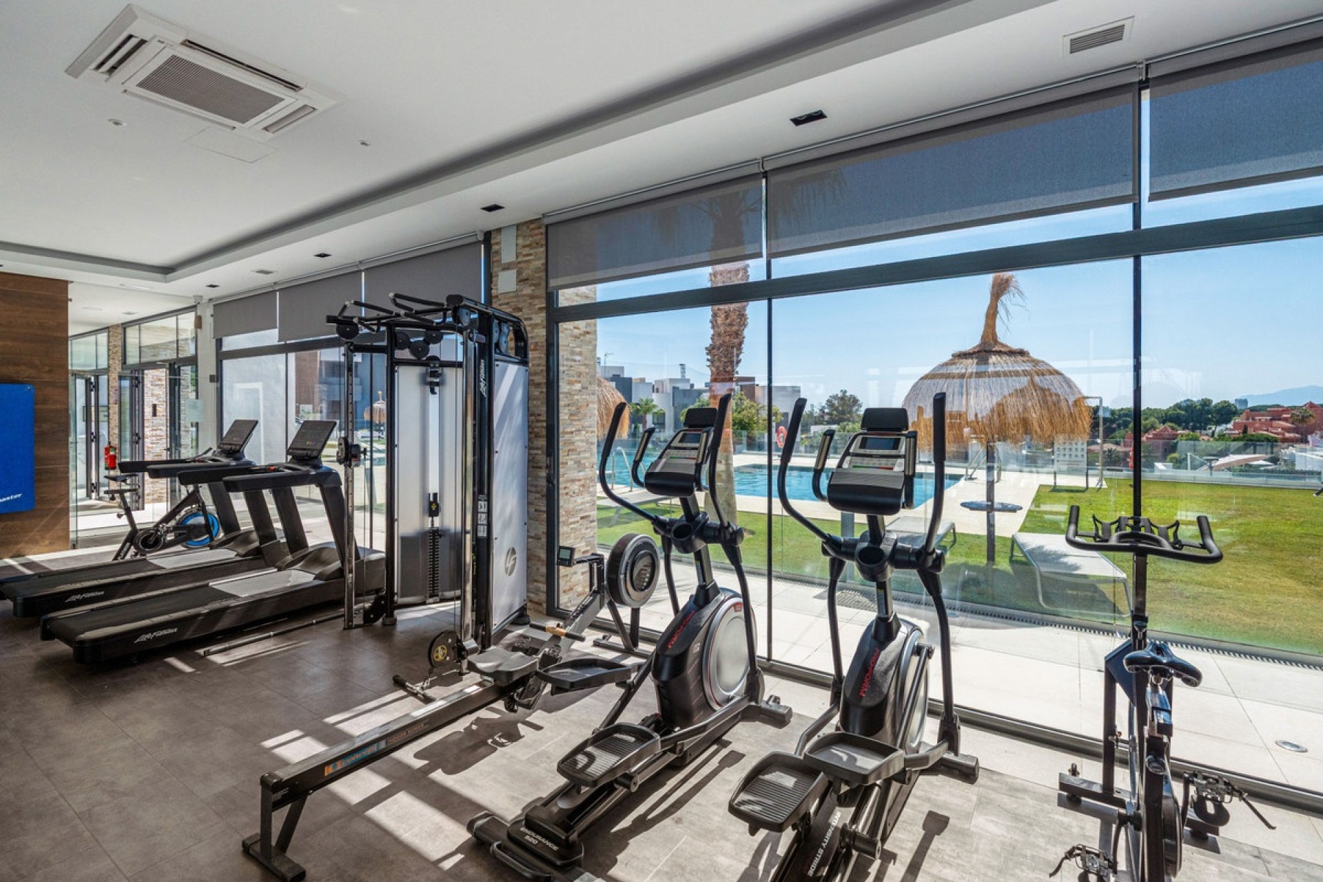 Resale - apartment - Marbella - Cabopino