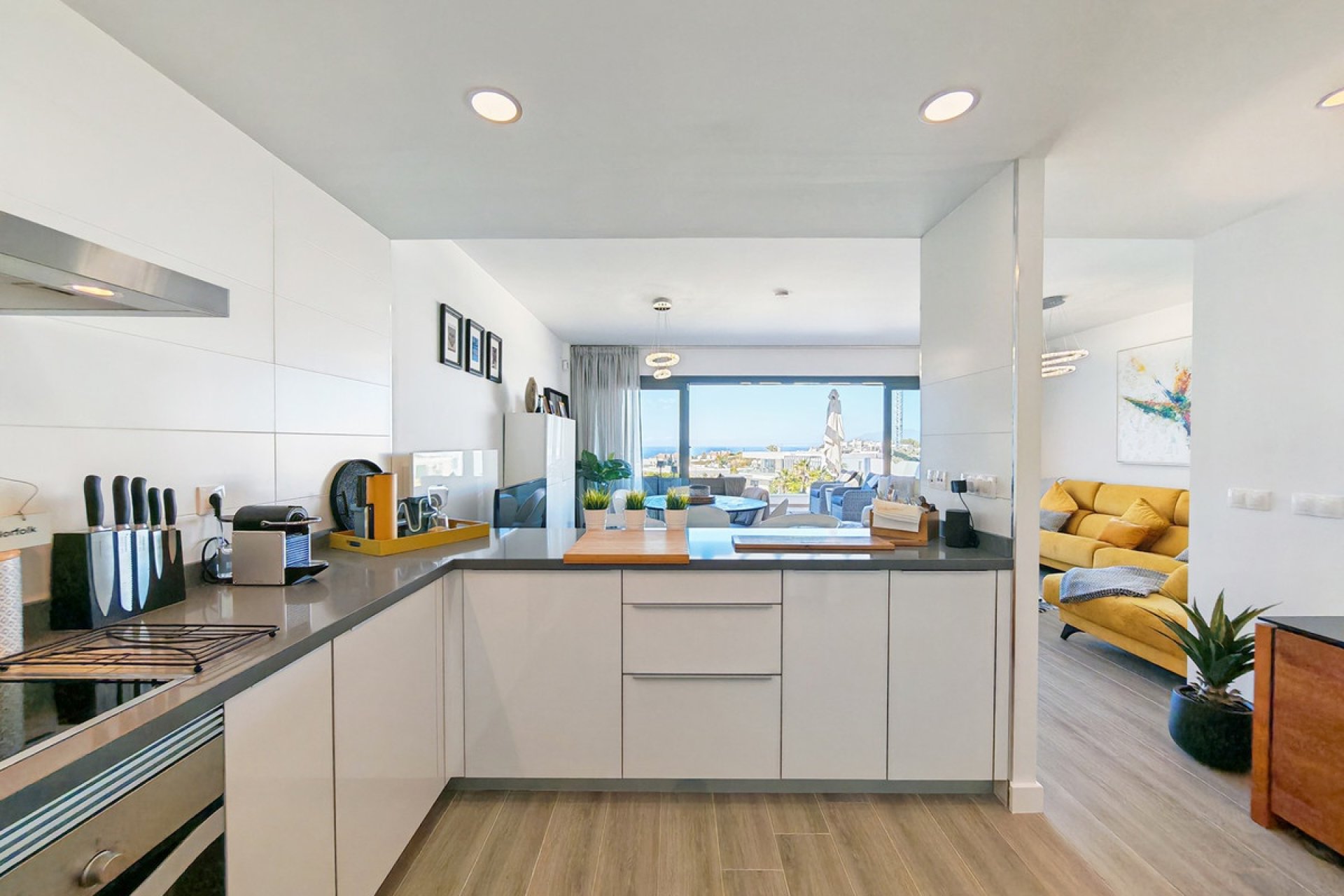 Resale - apartment - Marbella - Cabopino