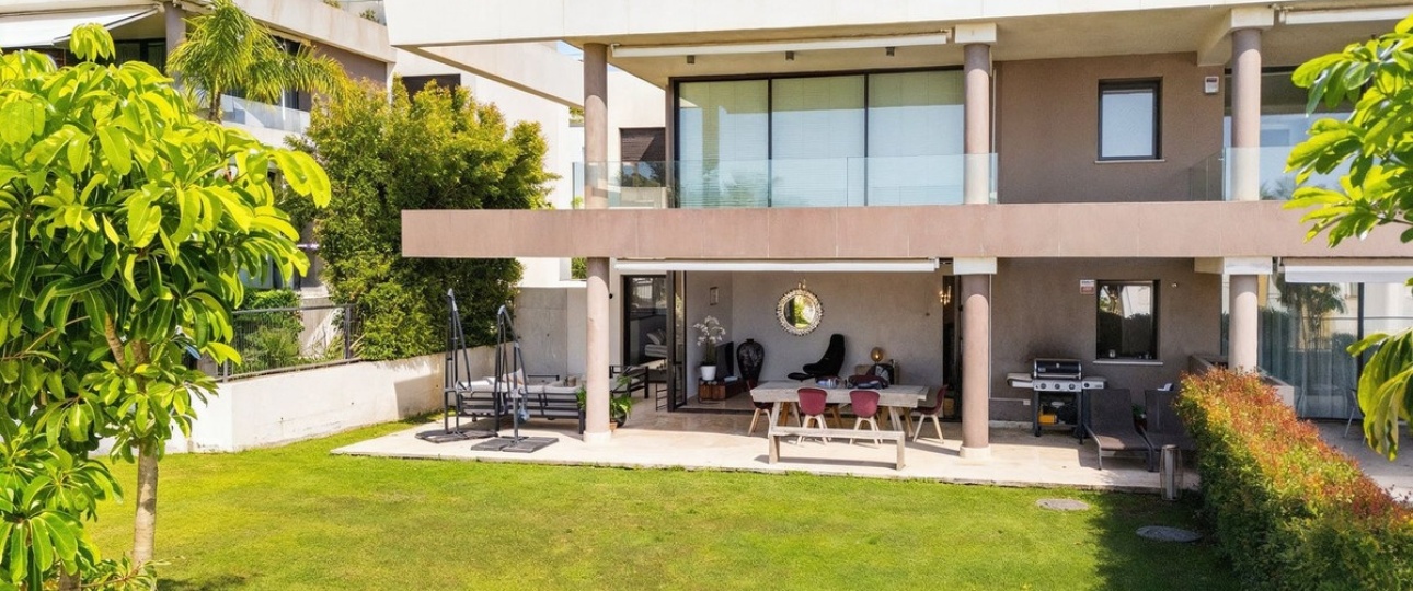 Resale - apartment - Marbella - Cabopino