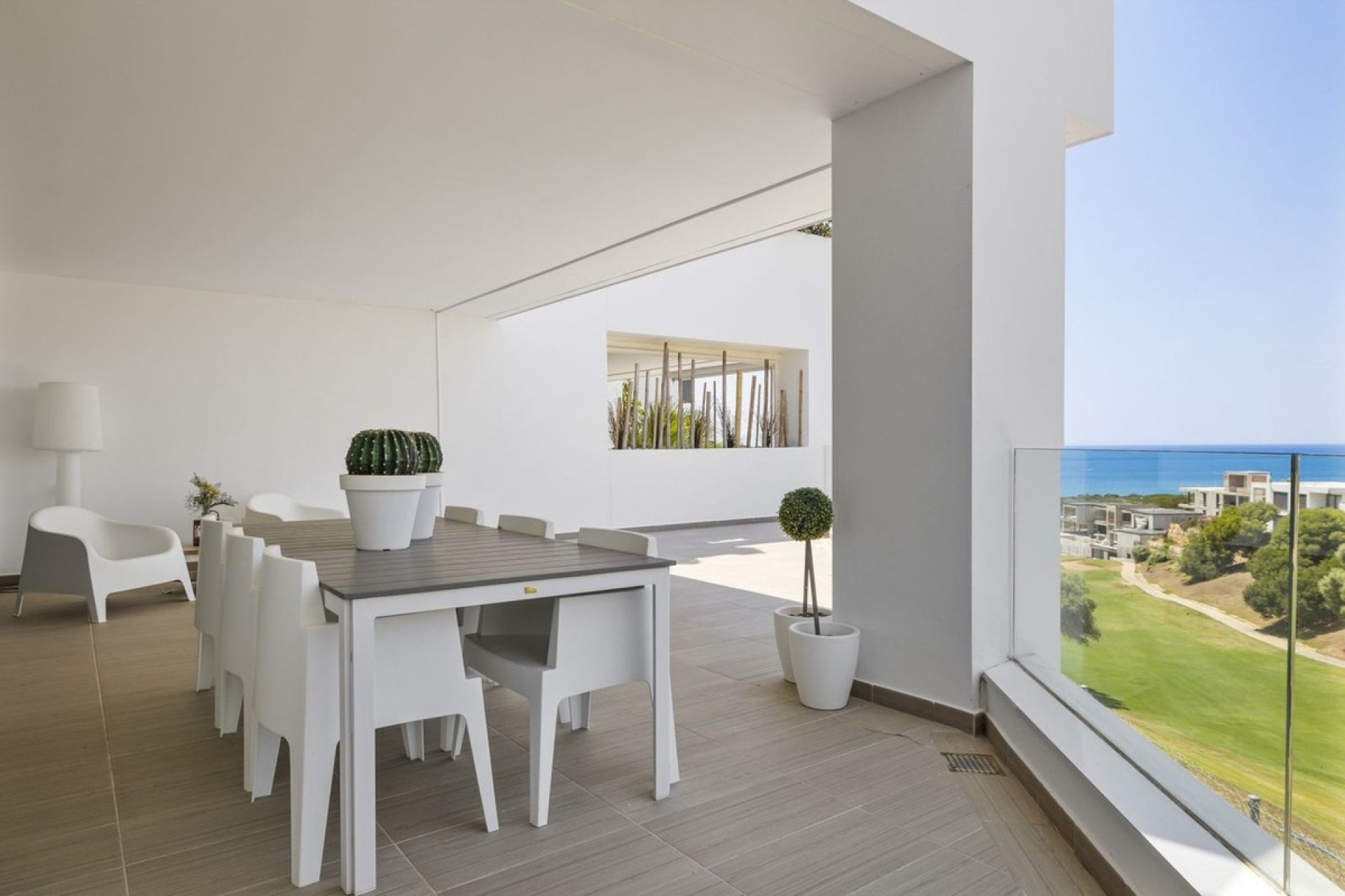 Resale - apartment - Marbella - Cabopino
