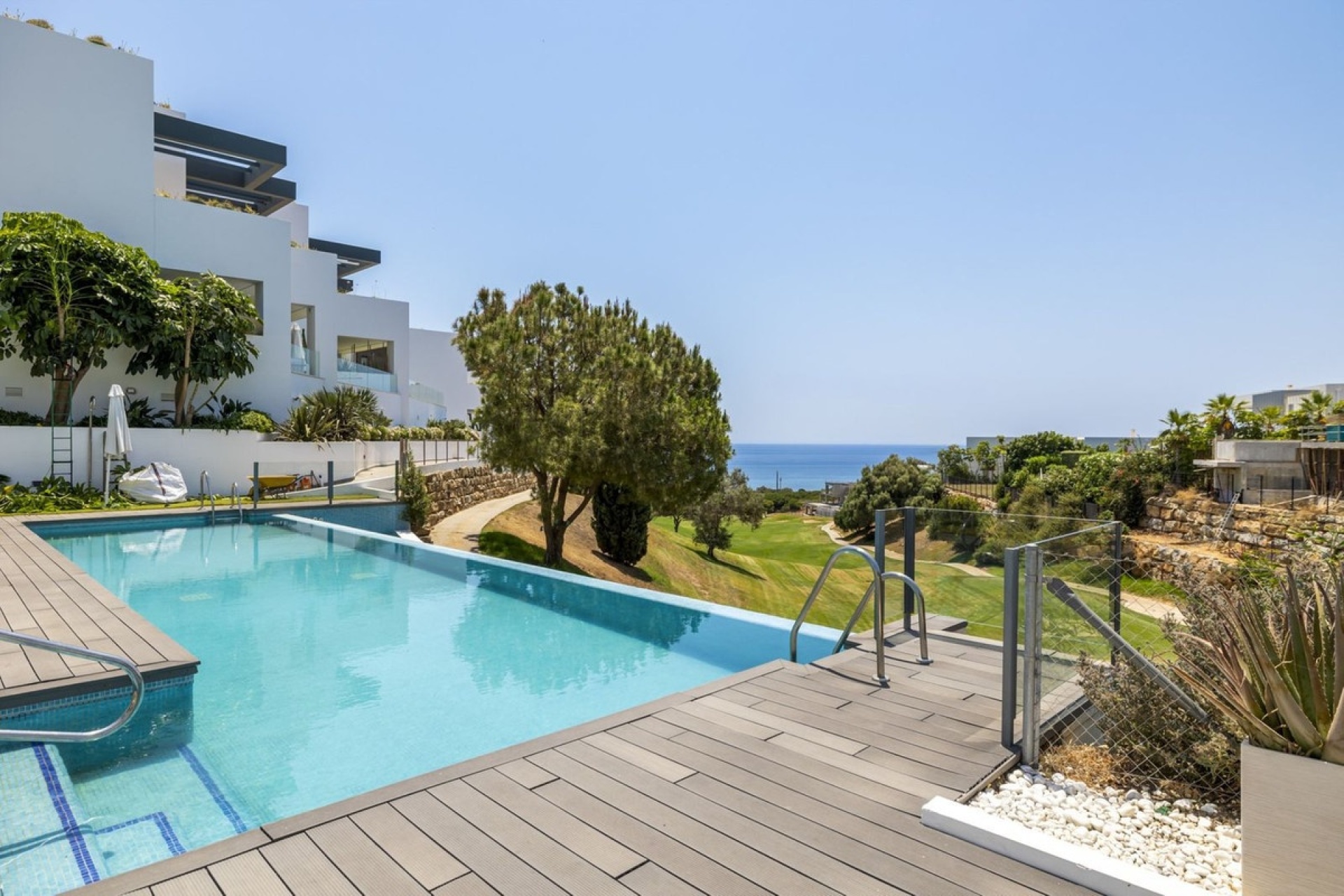 Resale - apartment - Marbella - Cabopino