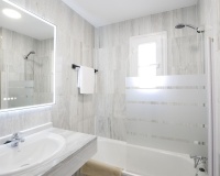 Resale - apartment - Marbella - Cabopino
