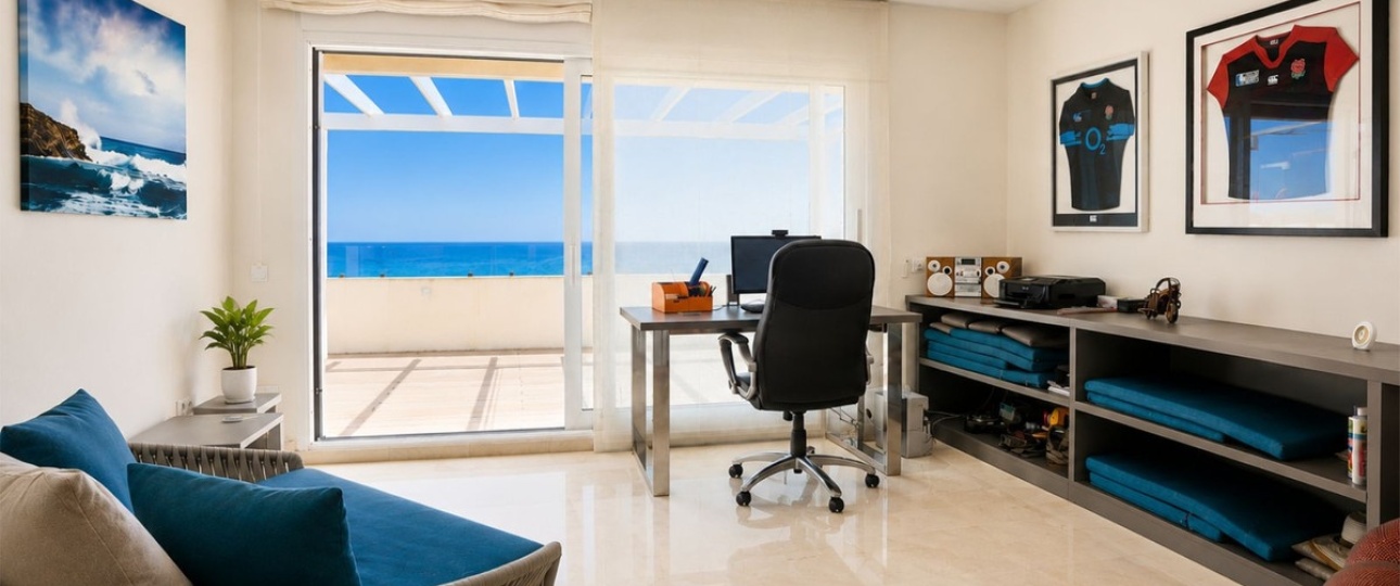 Resale - apartment - Marbella - Cabopino