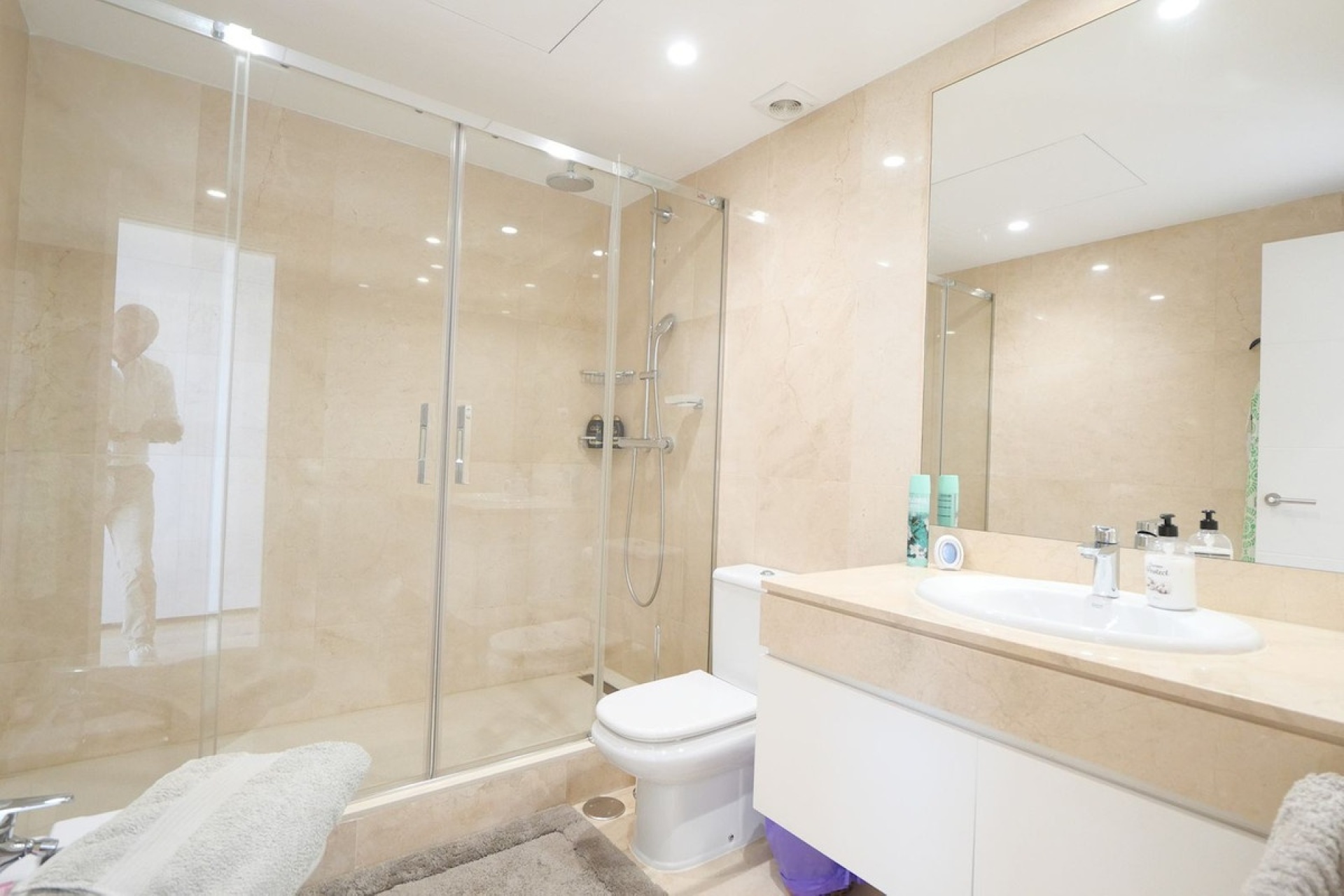 Resale - apartment - Marbella - Cabopino