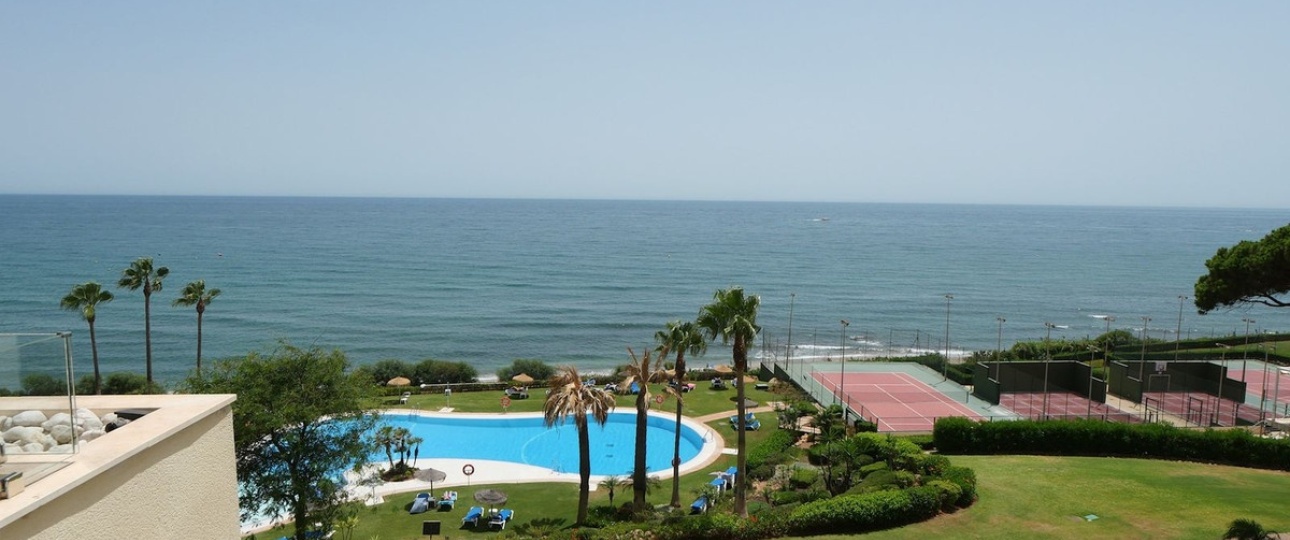 Resale - apartment - Marbella - Cabopino