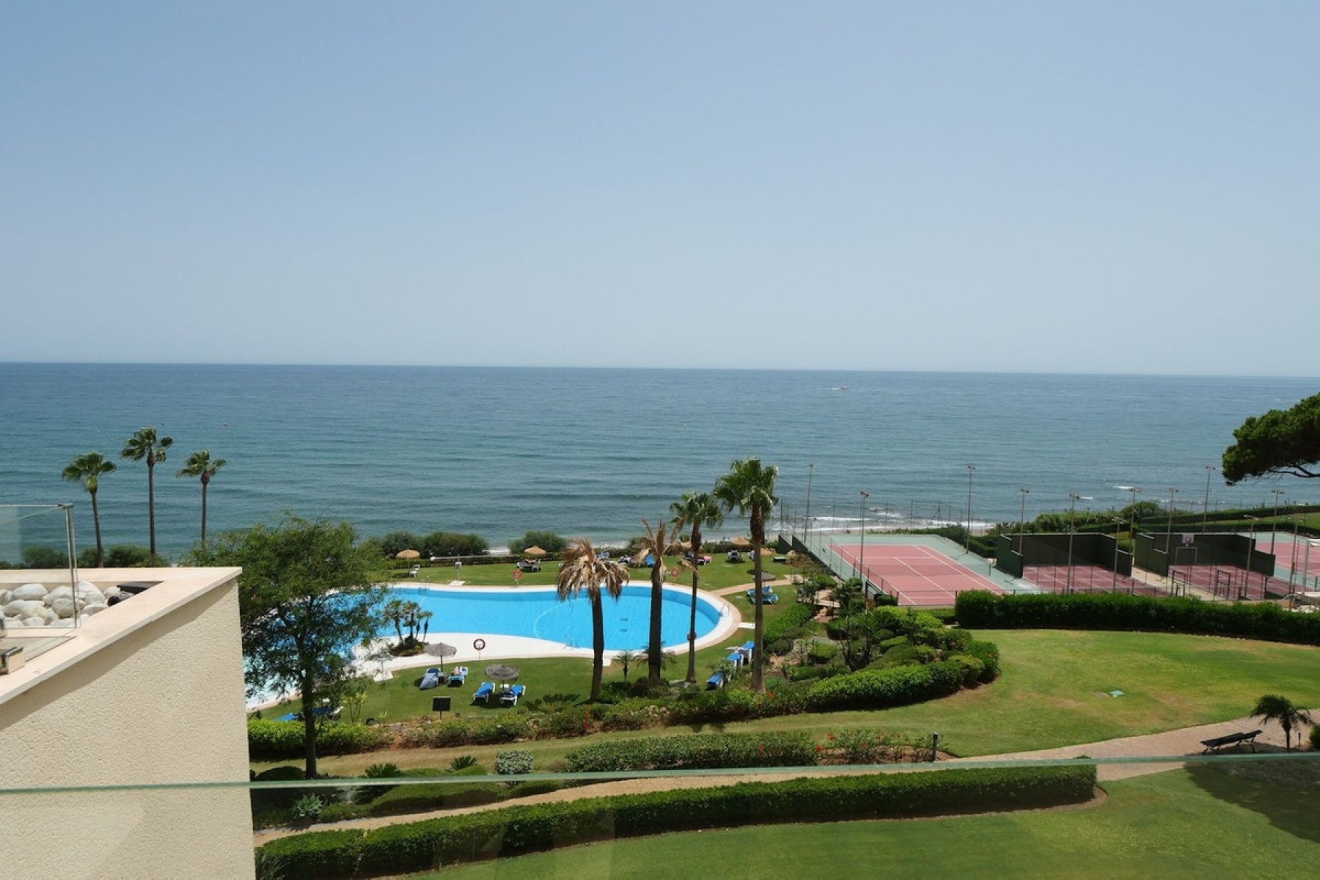 Resale - apartment - Marbella - Cabopino