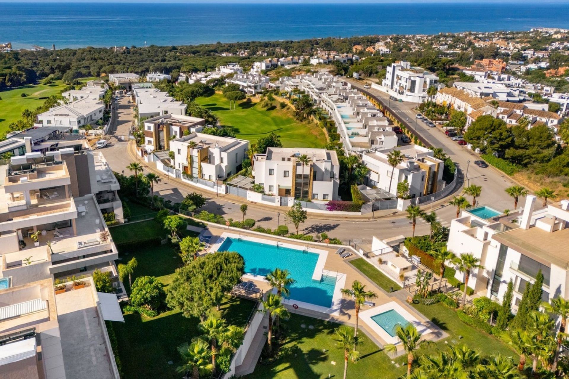 Resale - apartment - Marbella - Cabopino
