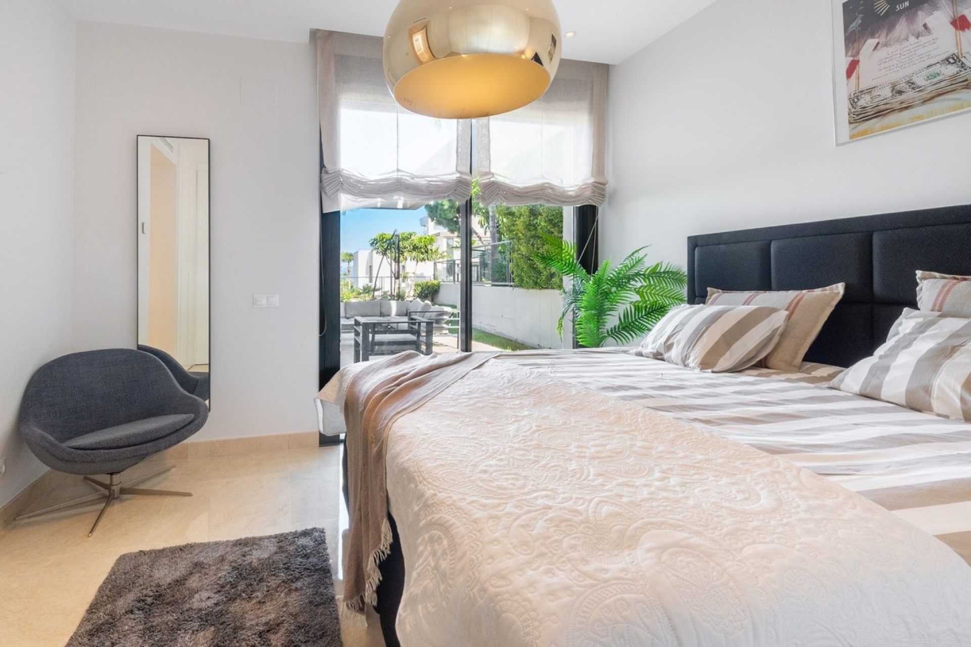 Resale - apartment - Marbella - Cabopino