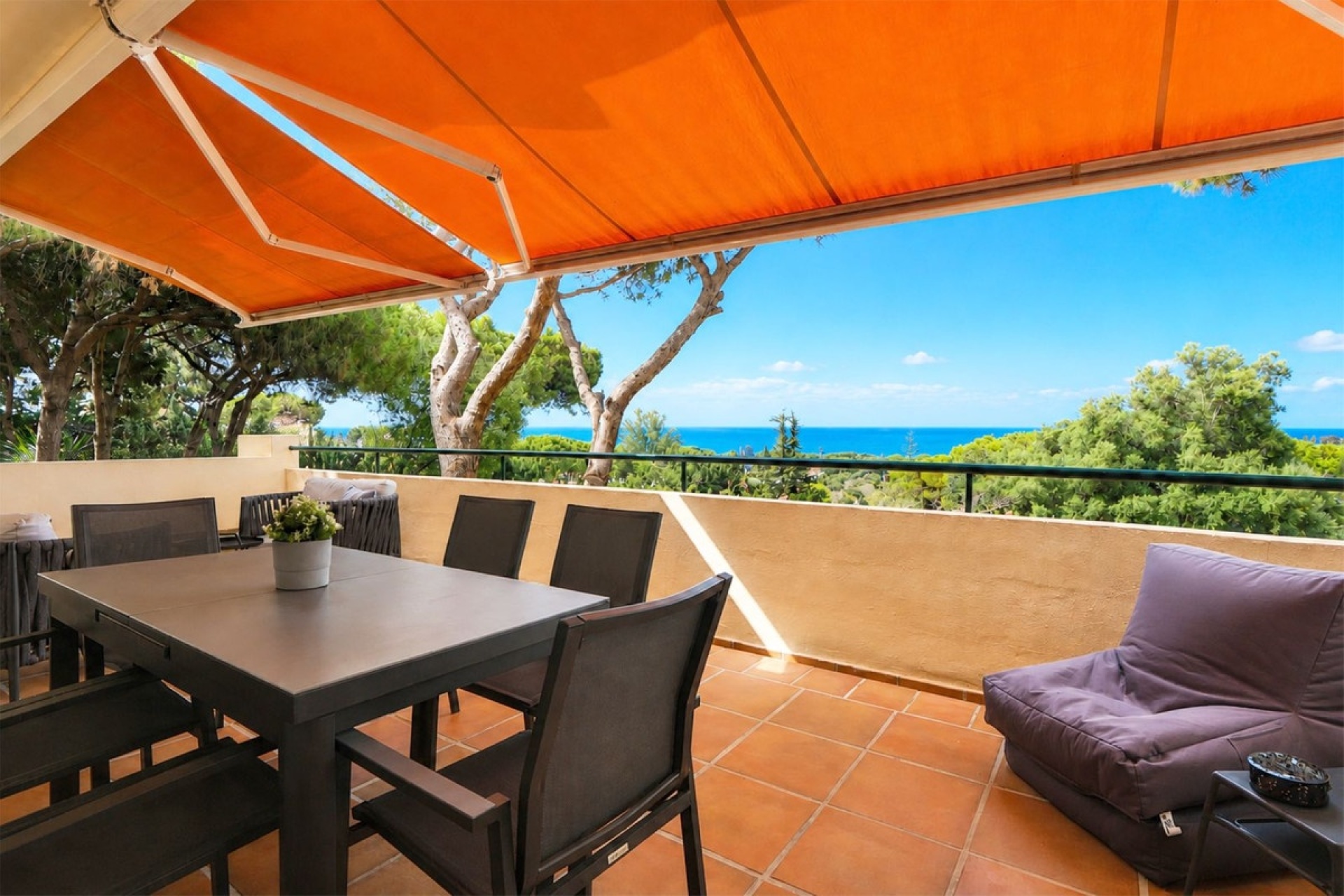 Resale - apartment - Marbella - Cabopino