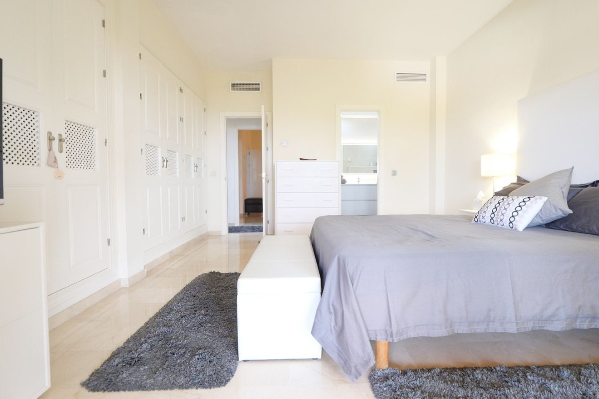Resale - apartment - Marbella - Cabopino