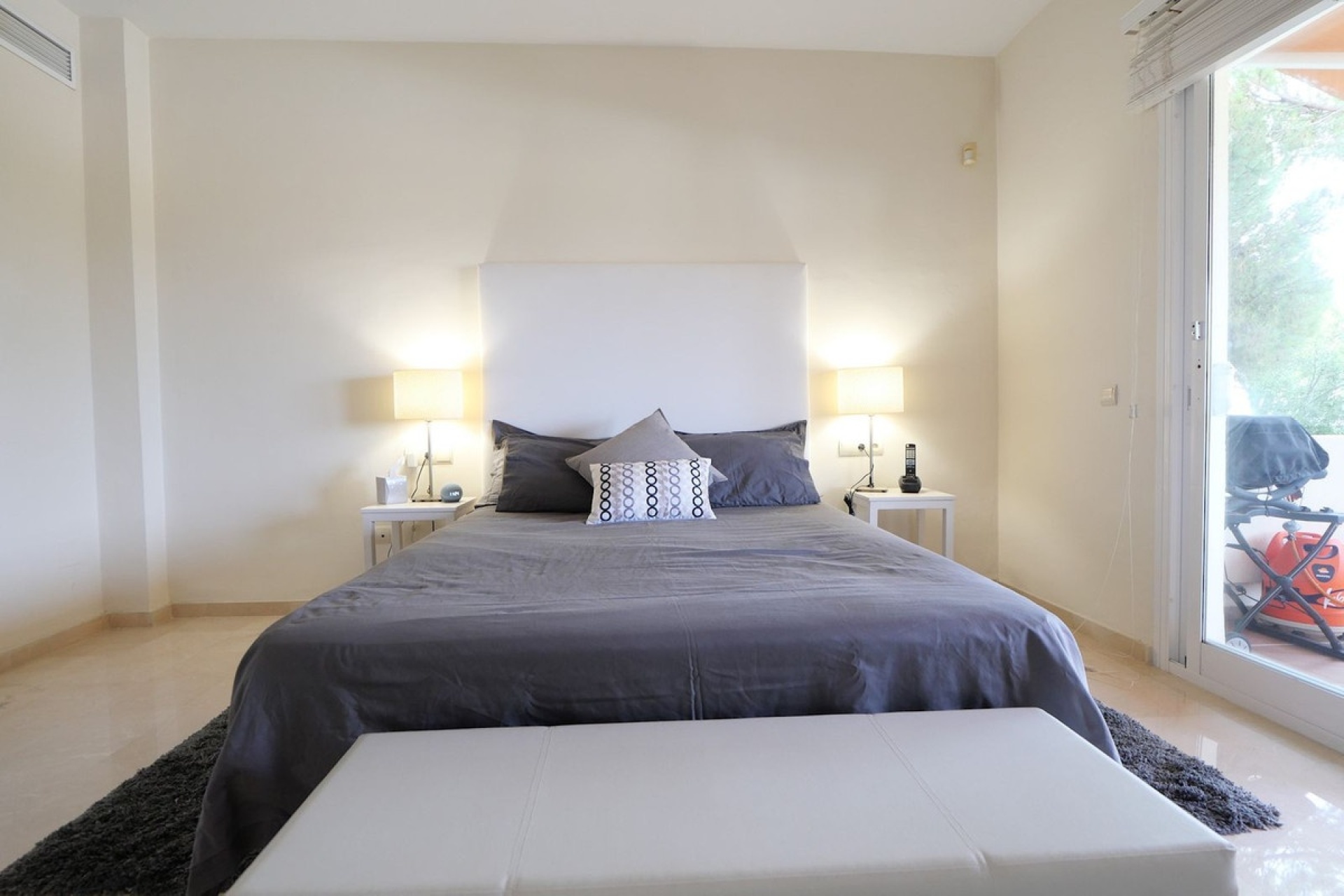 Resale - apartment - Marbella - Cabopino
