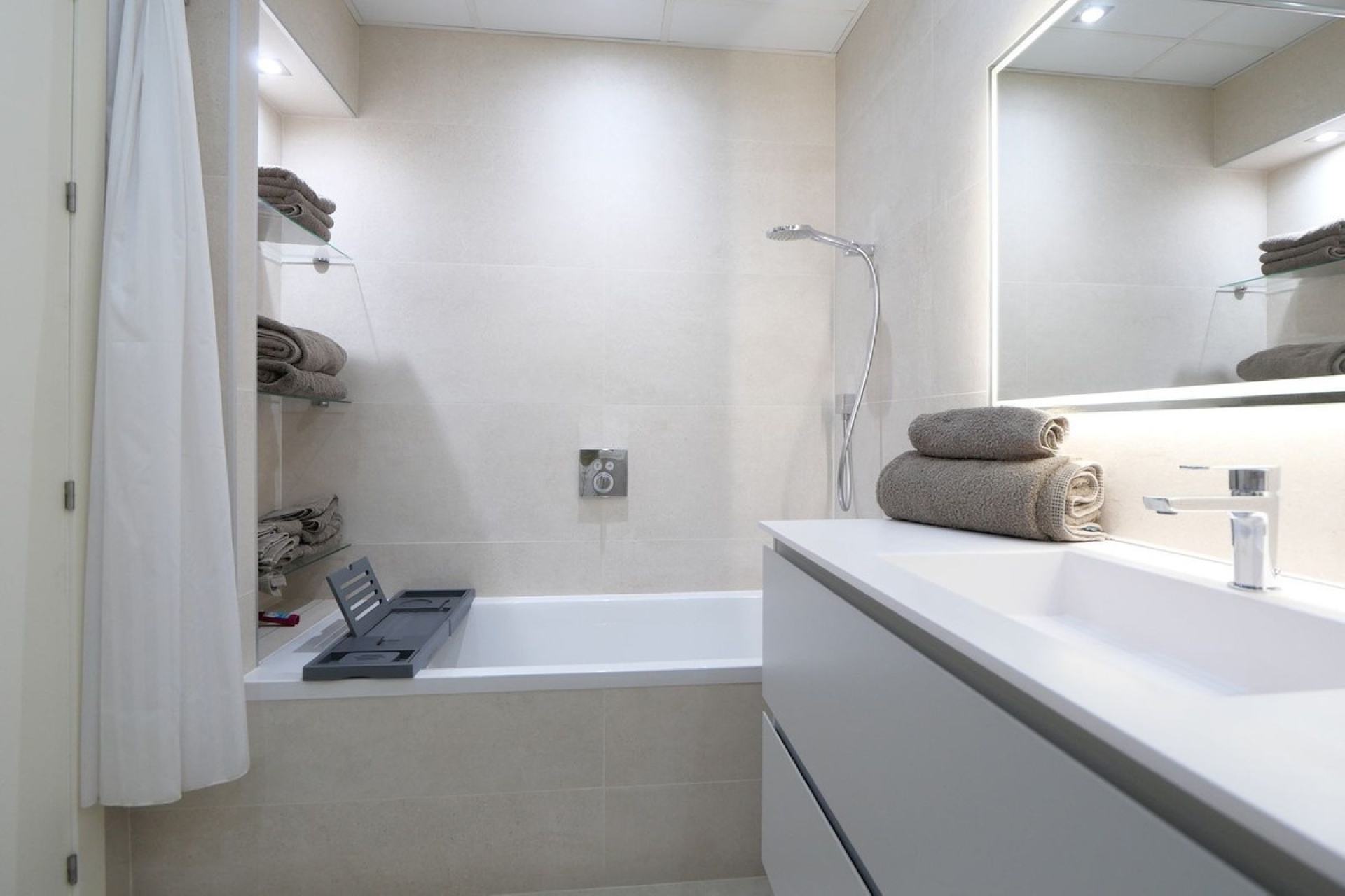 Resale - apartment - Marbella - Cabopino