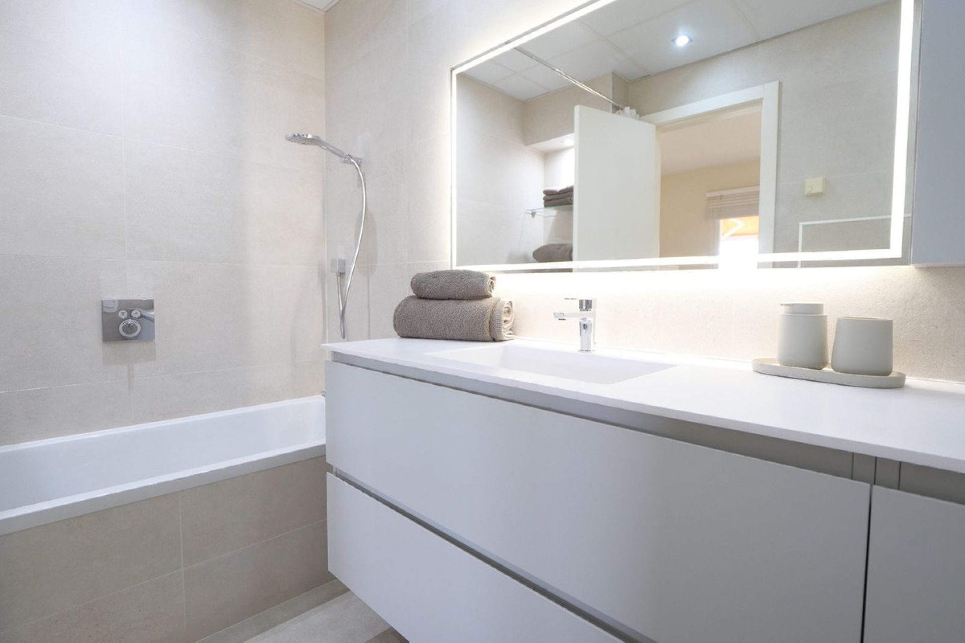 Resale - apartment - Marbella - Cabopino