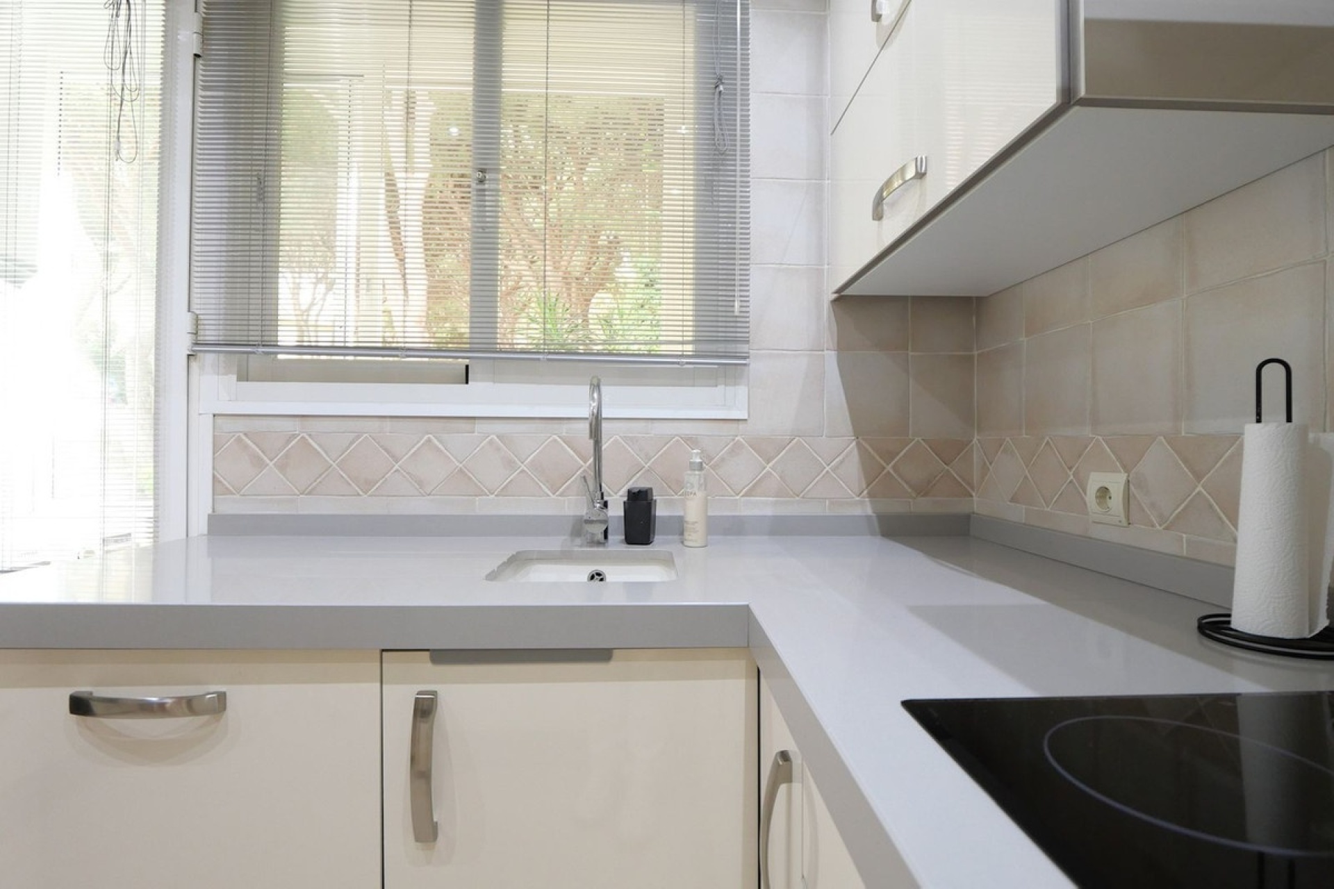 Resale - apartment - Marbella - Cabopino