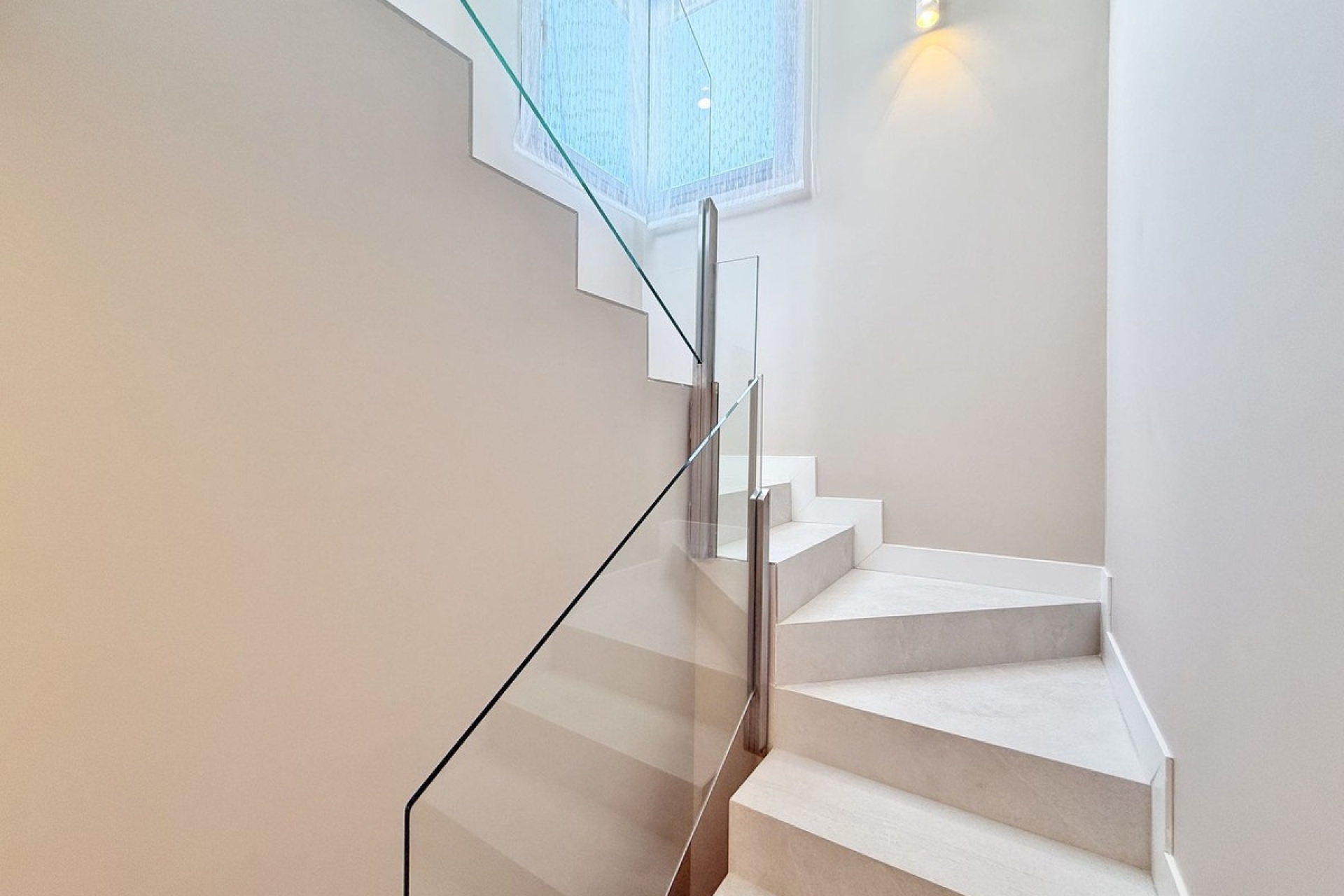 Resale - apartment - Marbella - Cabopino