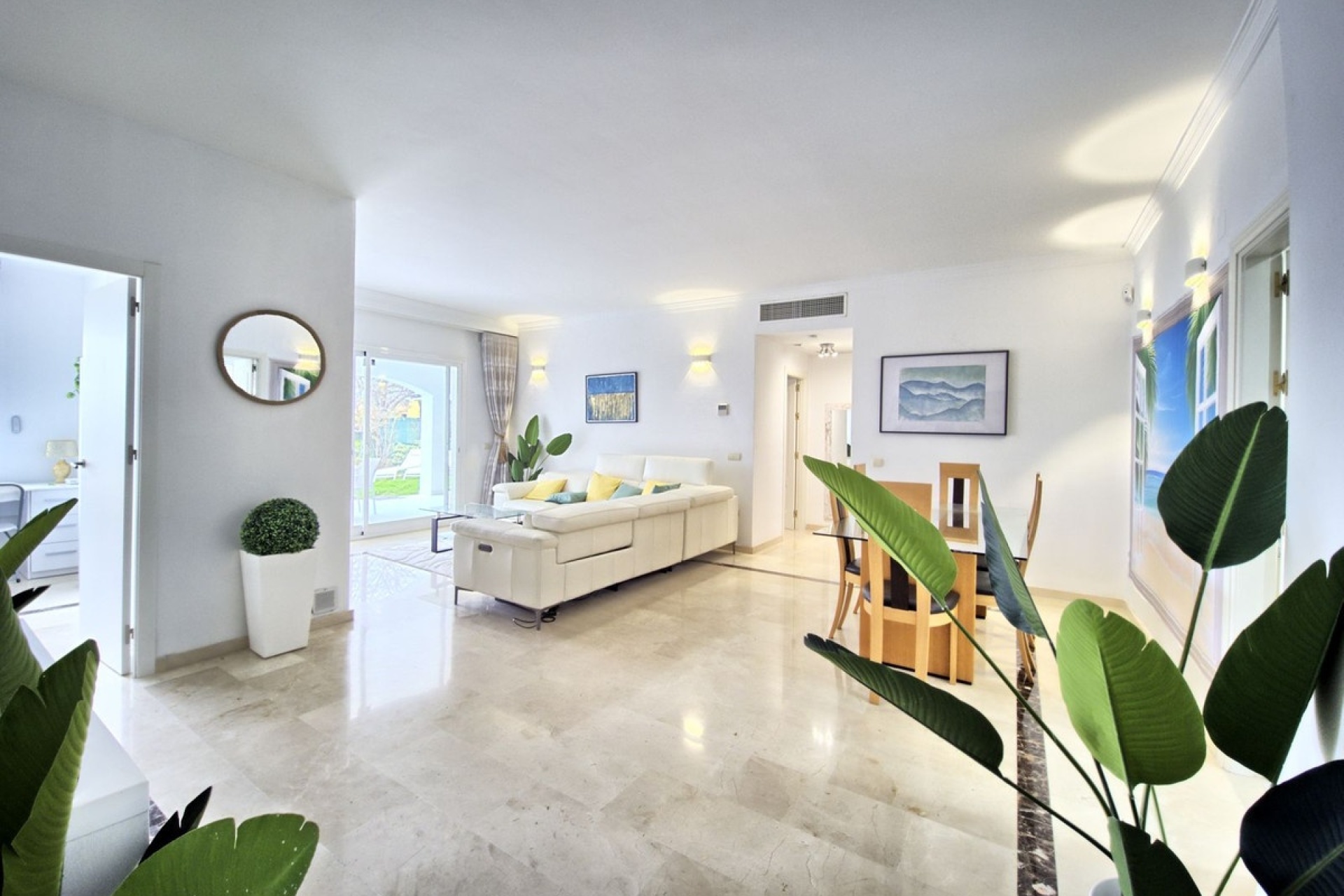 Resale - apartment - Marbella - Cabopino
