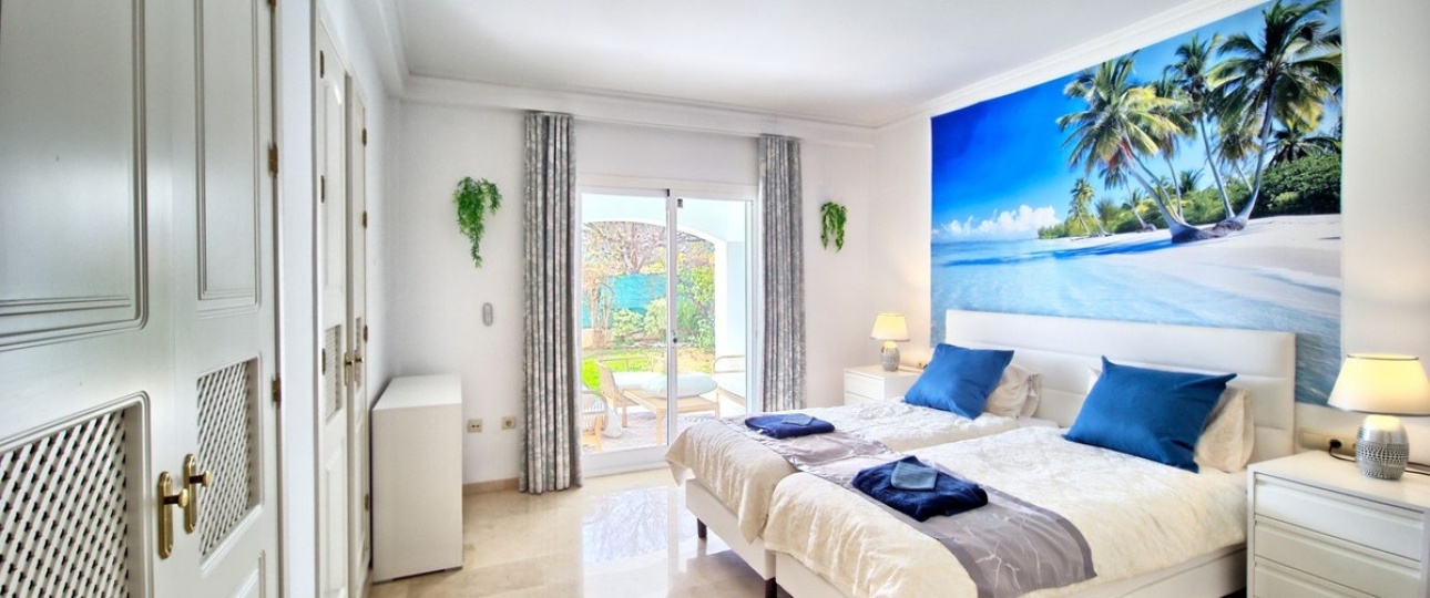 Resale - apartment - Marbella - Cabopino