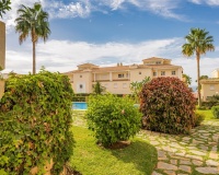 Resale - apartment - Marbella - Cabopino