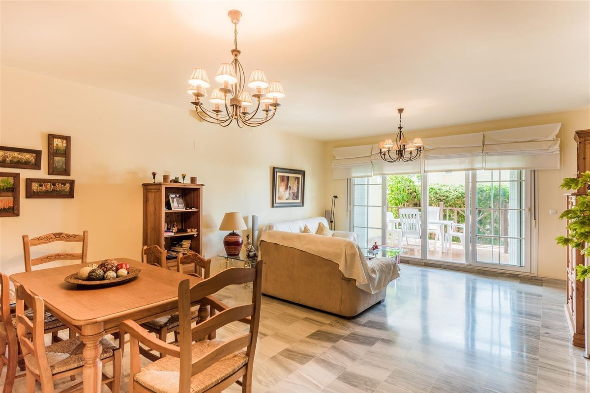 Resale - apartment - Marbella - Cabopino
