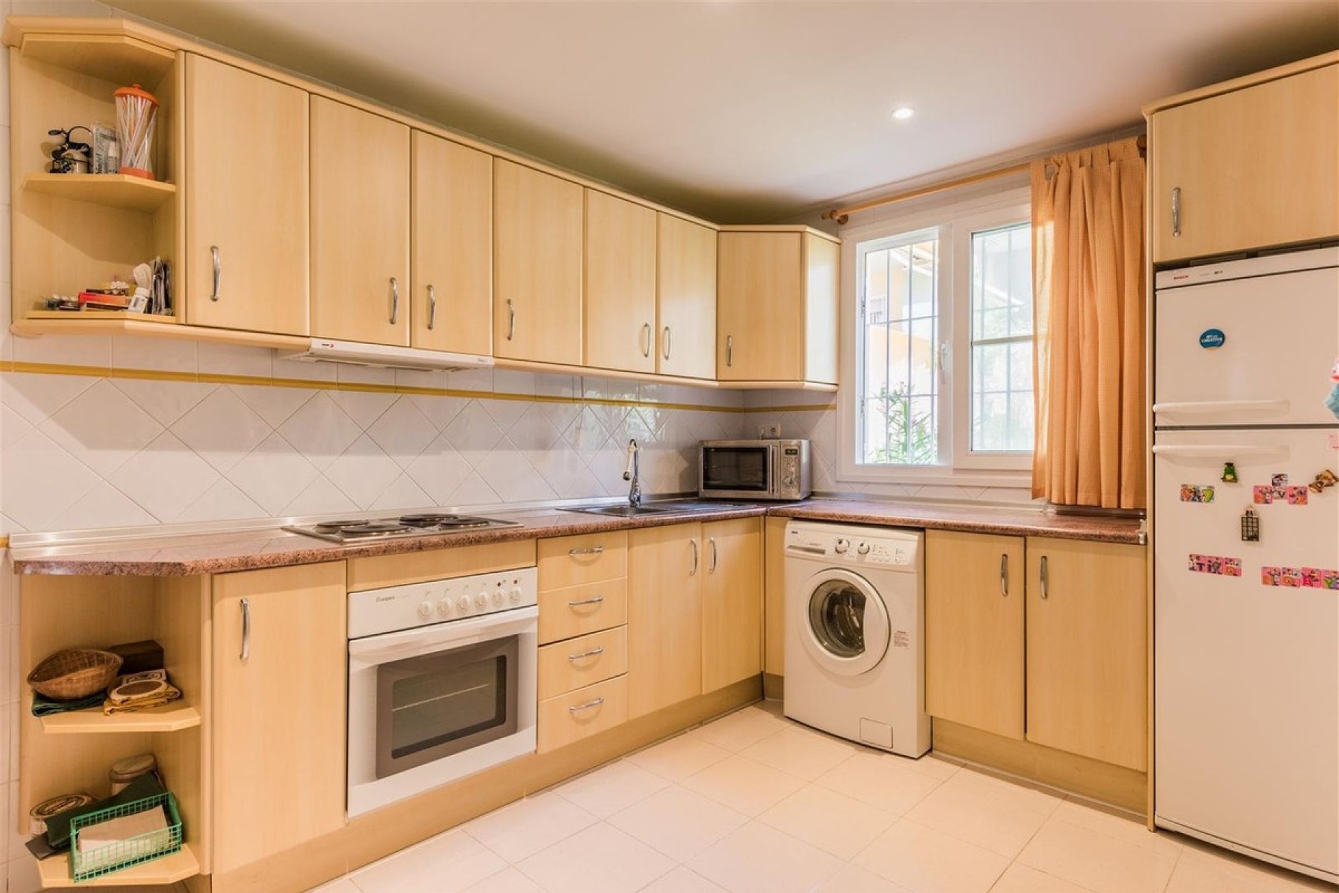 Resale - apartment - Marbella - Cabopino