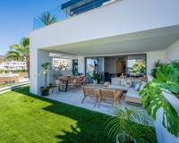 Resale - apartment - Marbella - Cabopino