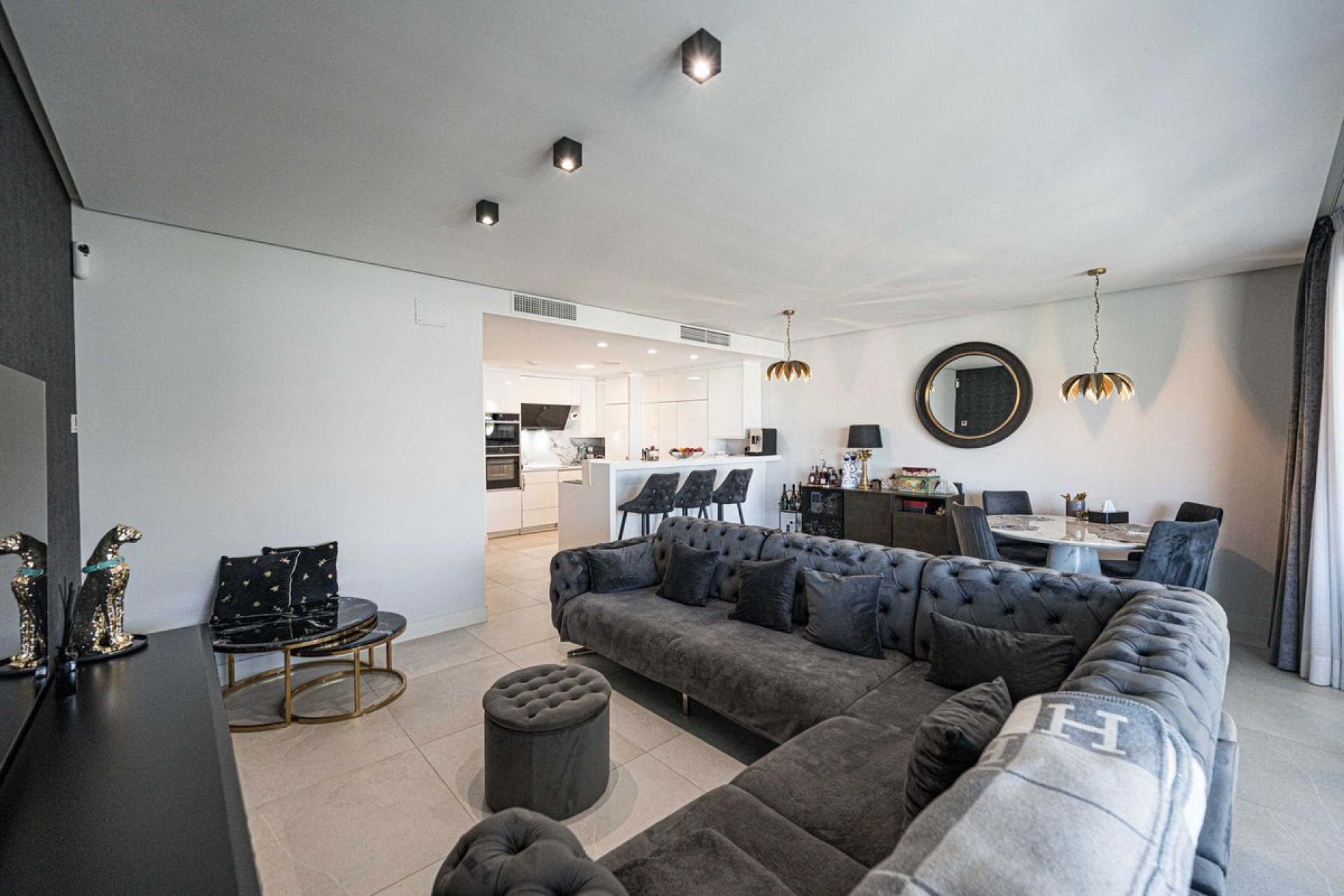 Resale - apartment - Marbella - Cabopino