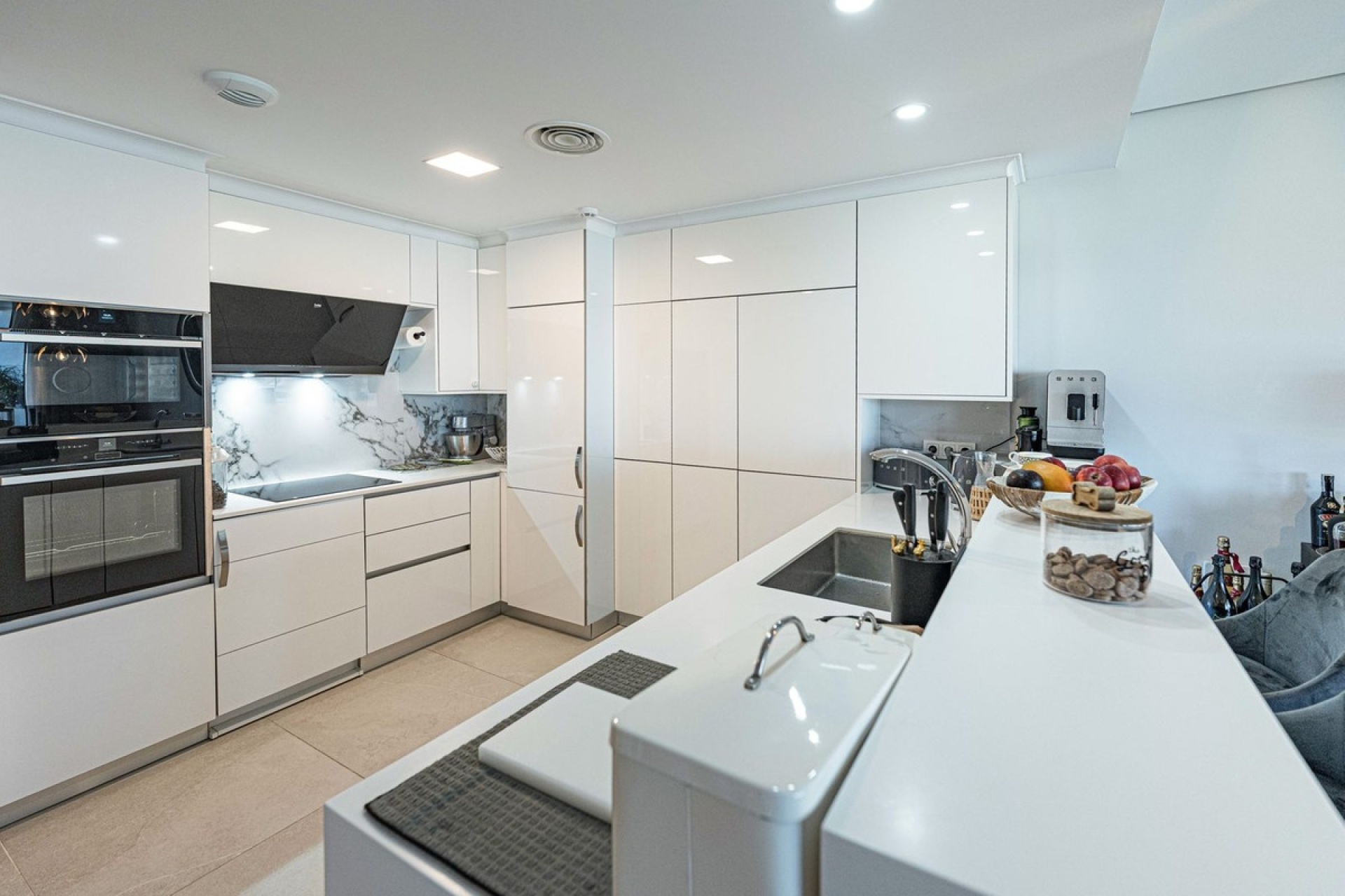 Resale - apartment - Marbella - Cabopino