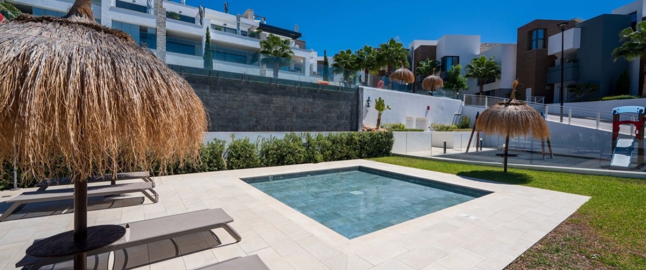 Resale - apartment - Marbella - Cabopino