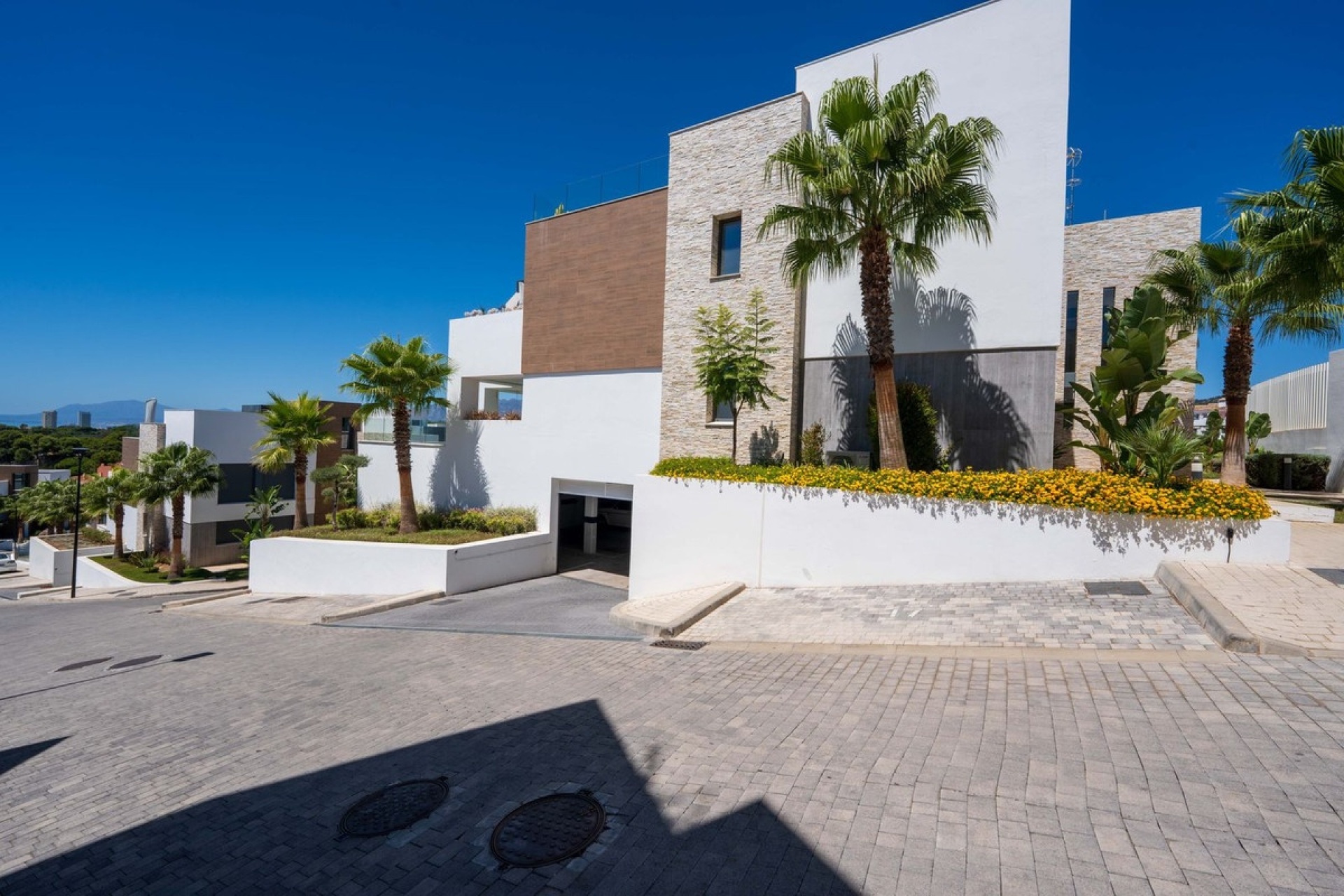 Resale - apartment - Marbella - Cabopino
