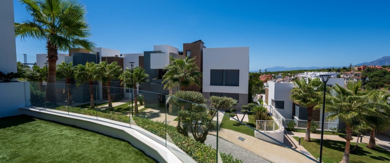 Resale - apartment - Marbella - Cabopino