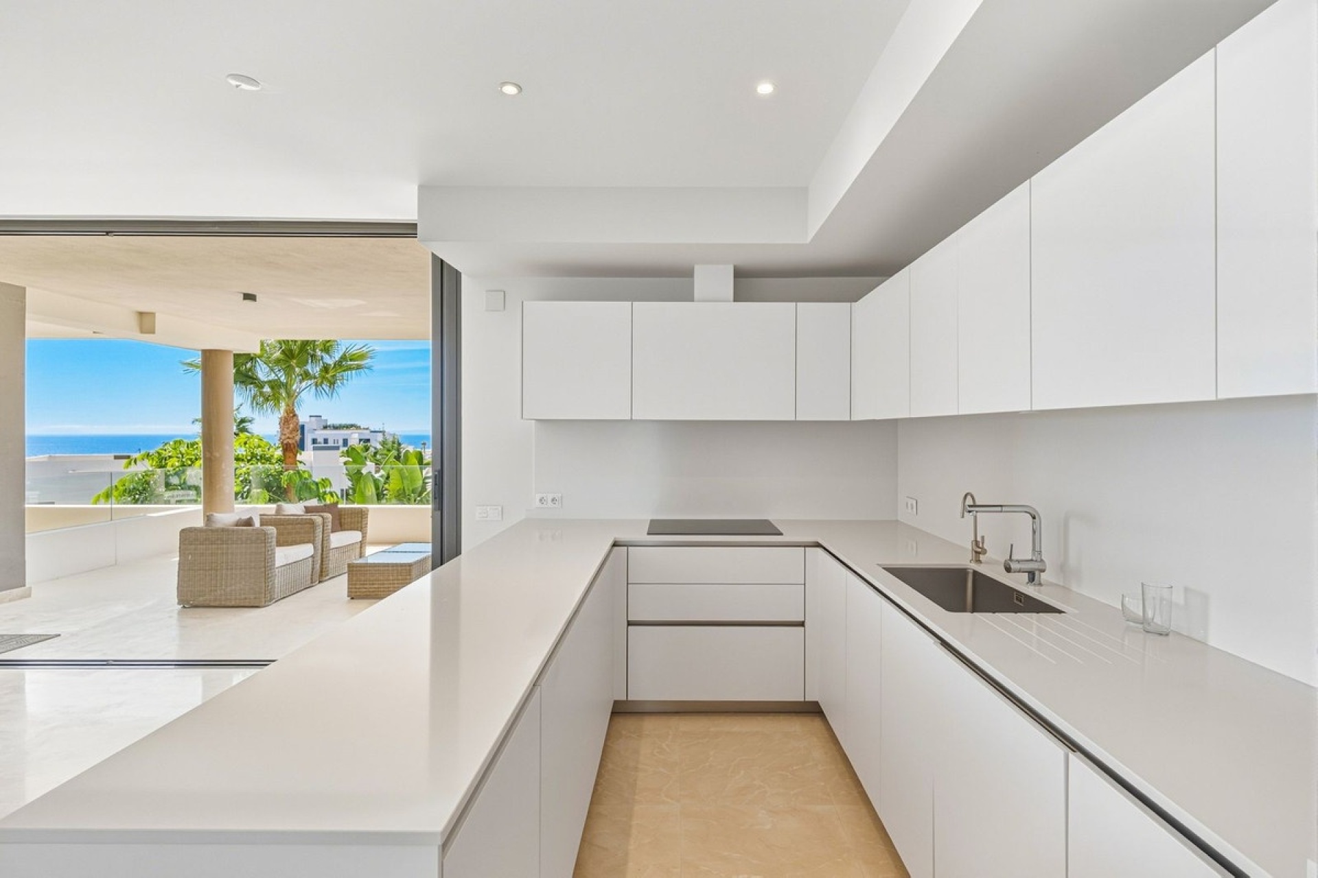 Resale - apartment - Marbella - Cabopino